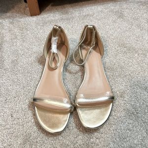 BRAND NEW JustFab gold strappy sandals, size 9